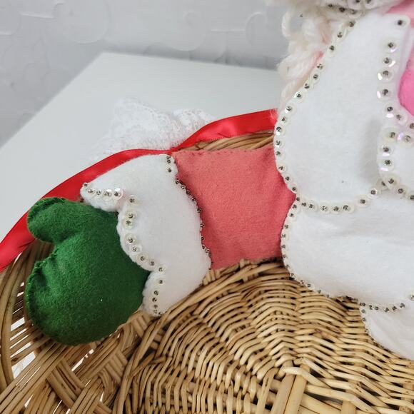 Vintage Christmas Santa Hamper Basket Decorative Wicker Organizing Food Basket - Picture 7 of 14